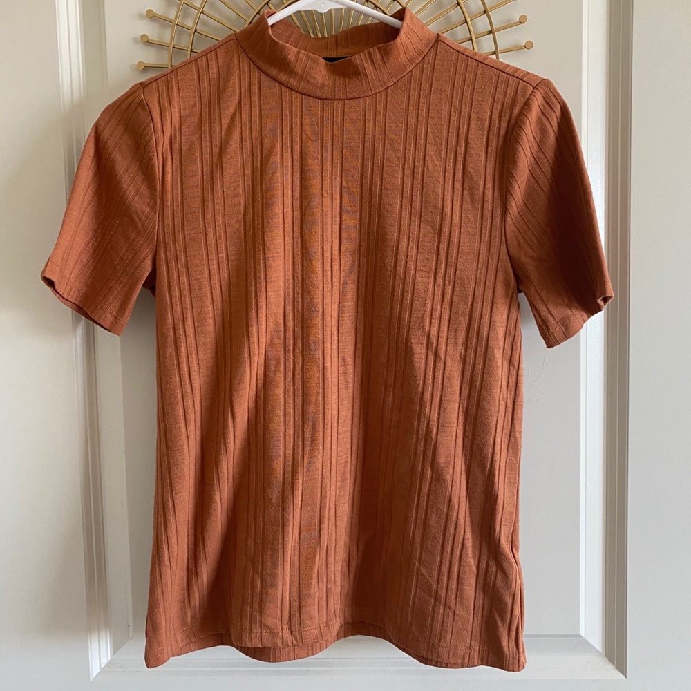 Forever 21 orange tee